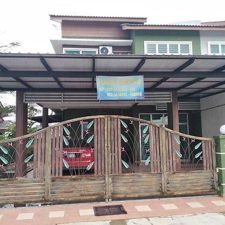 Farisha Homestay 阿罗士打 外观 照片