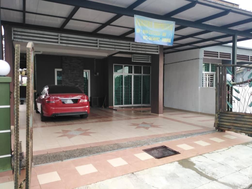 Farisha Homestay 阿罗士打 外观 照片